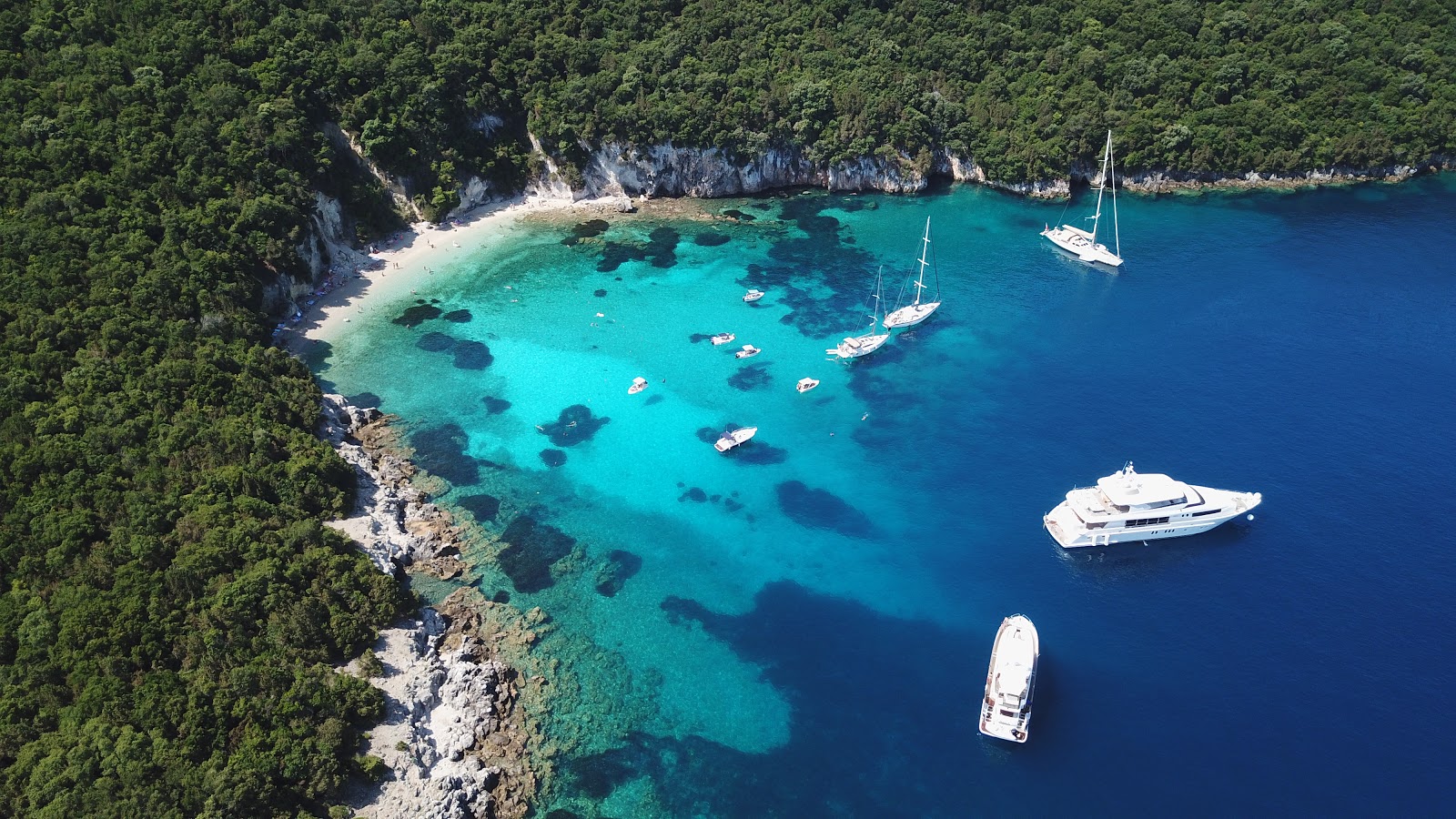 Makridis Travel